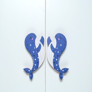 Poignée de meuble en bois d'acacia moderne faite à la main en forme de baleine, boutons de tiroir en bois naturel, poignées de porte de commode, poignées de placard pour enfants - Product Image 1
