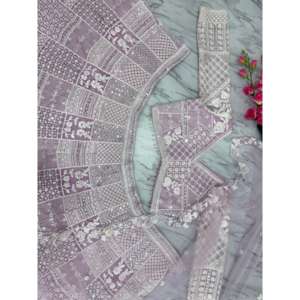 Vestido de Noche de Diseñador, Lehenga Choli Bordado en Resham para Fiestas - Product Image 1