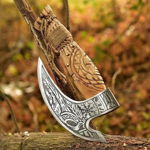Couteau à pizza Viking fait main en forme d'hache avec étui en cuir, trancheuse en acier carbone, hache de chef Viking, accessoires haut de gamme pour four à pizza - Product Image 1