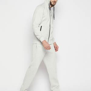 Conjunto Deportivo Completo para Hombre con Ajuste Cómodo, Precio de Mayoreo, Venta Directa de Fábrica, Trajes Deportivos para Hombre con el Mejor Ajuste - Product Image 3