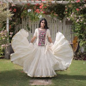 Lehenga Choli en coton Kora Kutchi patchwork prêt-à-porter, entièrement cousu, spécial Navratri, prix de gros par Royal Export - Product Image 3