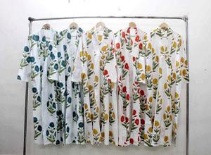 Vestido de Algodón con Estampado Artesanal, Vestido Midi Bohemio con Estampado Floral - Product Image 2