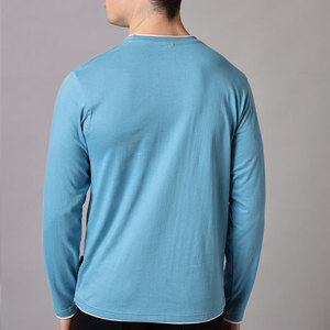 เสื้อยืดคอกลมแขนยาวผู้ชาย สีพื้น ผ้าฝ้ายถัก ระบายอากาศได้ดี สวมใส่สบาย ทรงปกติ สีน้ำเงิน - Product Image 3