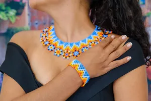 VENTE LES PLUS TENDANCES Collier fleur Huichol pour anniversaire, Noël, mariage, anniversaire de mariage - Product Image 6