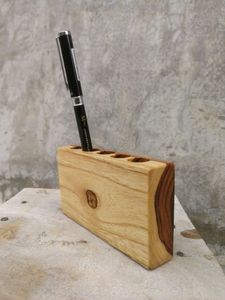 Accessoire de bureau en bois pour espaces de travail organisés, porte-crayons en bois de fabrication fine, support de bureau multifonctionnel en bois, porte-stylos en bois - Product Image 6
