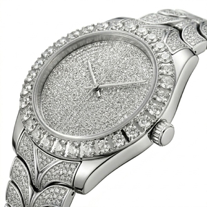 Reloj con Cristales, 10 ct, Diamantes Cultivados en Laboratorio, EF VVS VS, Chapado en Oro Amarillo de 14K, Acabado en Acero Inoxidable, Estilo Bling Urbano - Product Image 3