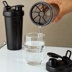 Bottiglia d'Acqua in Plastica Personalizzabile con Logo, 690ml, Riutilizzabile, Ecologica, Senza BPA, per Bere Direttamente, Antigoccia - Product Image 5