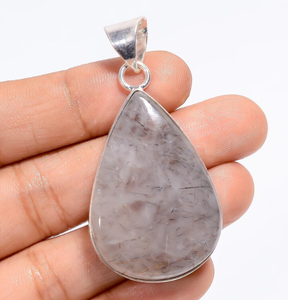 Pendentif en pierre précieuse naturelle fait main |   Pendentif en cristal d'agate Chevron |   Bijoux de guérison certifiés IGI de style bohème plaqués argent - Product Image 1