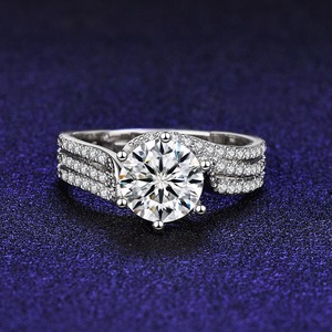 Anillo de Diamantes de Plata 925 Más Vendido para Uso Diario, Joyería de Oficina y Accesorio para Ocasiones Casuales Disponible para la Venta - Product Image 3