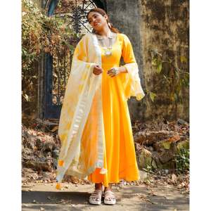 Conjunto de Traje de Satén de Algodón Amarillo Brillante para Mujer, Talla XS, Estilo DE MAISON, Verano, Corte Holgado, Diseño Étnico, Kurta, Dupatta, Fiesta Festiva - Product Image 5