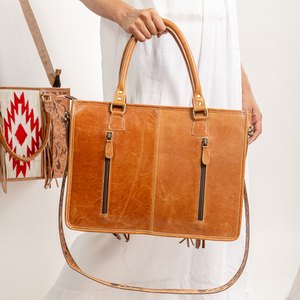 Bolso tote vintage de cuero con flecos y adornos florales tallados a mano, elegante bolso de hombro de piel de vaca para mujer, multiusos. - Product Image 4