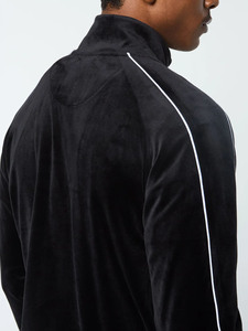 Ensemble de survêtement de luxe en velours pour homme – Tenue de jogging en velours premium avec fermeture éclair intégrale – Ensemble de sport en velours coupe ajustée pour homme - Product Image 3