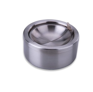 Cenicero para Exteriores con Tapa Abatible, Cenicero de Acero Inoxidable, Cenicero Metálico Resistente al Viento para Uso en Interiores o Exteriores - Product Image 6