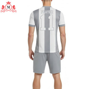 ชุดเสื้อฟุตบอลชายสีเทาขาวลายทางพร้อมกางเกงขาสั้น พิมพ์ลายแบบซับลิเมชั่น ผ้าโพลีเอสเตอร์ระบายอากาศ ชุดฟุตบอลผู้ใหญ่ เบอร์ 11 - Product Image 5