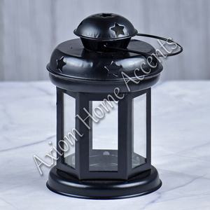 Axiom Home Accents' Rustic Holiday Candle Lanterns Lujosos soportes y tarros de madera hechos a mano con estilo navideño contemporáneo - Product Image 2