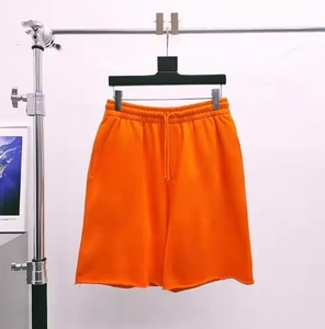 Short de détente en coton doux unisexe, short confortable et décontracté pour hommes et femmes, parfait pour une tenue décontractée ou pour se détendre à la maison - Product Image 2