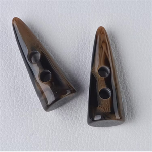 <b>Black</b> Buffalo Horn Folk Art Animal Toggle Sewing Buttons 2-Hole <b>Polished</b> Craft India Art Collectible - Product Image 5