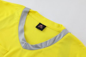 Customized Soccer Uniform Quick Drying Fabric Soccer Kit Football Uniform & Jerseys in Print & Simple Youth Soccer Uniforms - Product Image 4