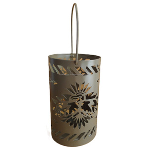 Bougeoir votif élégant fabriqué à partir de matériaux de première qualité, parfait pour créer une ambiance chaleureuse dans n'importe quel espace. - Product Image 4
