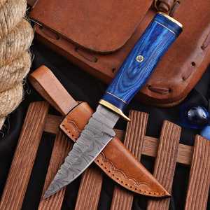 Cuchillo utilitario EDC de hoja fija de 8 pulgadas de acero de Damasco de grado industrial con punta caída y filo recto, mango de madera azul, de UA Supplies - Product Image 1