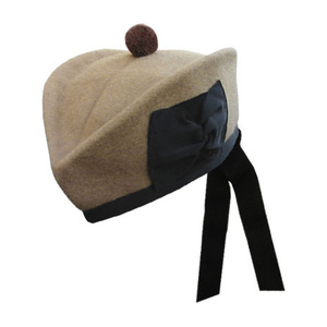 Casquette Glengarry noire OEM personnalisée avec bande à carreaux rouge et blanc, nœud et queues de ruban pour tenue écossaise des Highlands - Product Image 2