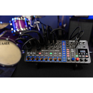 Nouvelle console de mixage et d'enregistrement portable LiveTrak L6max à 16 canaux avec compatibilité MIDI XLR et smartphone - Product Image 1