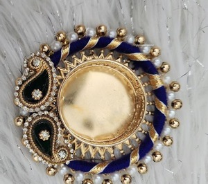 Portavelas Multicolor Hecho a Mano: Decoración para el Hogar de Diwali, Decoración Festiva - Product Image 3