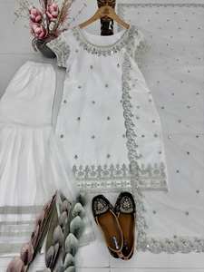 VISHNU K DESIGNS Traje Sharara para Mujer, Top con Bordado de Lentejuelas en Georgette Foux, Trabajo a Mano, Moderno, para Fiestas, Todas las Temporadas - Product Image 6