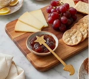 Ensemble de cuillères de Noël dorées avec poignées en forme de chaussette, étoile de pain d'épices et bonnet de Père Noël, couverts fantaisie pour cadeaux de fêtes - Product Image 4