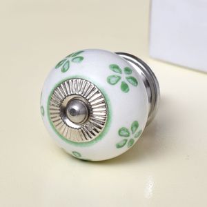 Boutons de meuble en céramique faits à la main, motif floral vert et blanc, poignées de tiroir rondes, quincaillerie de porte, vente en gros, fabricant - Product Image 1