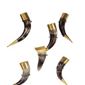 Jarrón (Maceta) de Cuerno Tallado a Mano con Diseño Superior, Nuevo, Hecho a Mano, con Soporte de Madera, para Flores Artificiales, Ecológico, Estilo Americano - Product Image 5