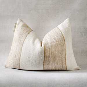 Juego de fundas de cojín decorativas de lana 100% de lujo con logotipo personalizado de lujo, Etiqueta Privada, funda de almohada hecha a mano de lana 100% - Product Image 1