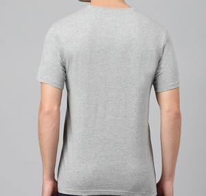 T-shirt en coton uni pour homme, coupe classique, léger, col rond, basique, personnalisable pour impression sur mesure, vente en gros OEM. - Product Image 3