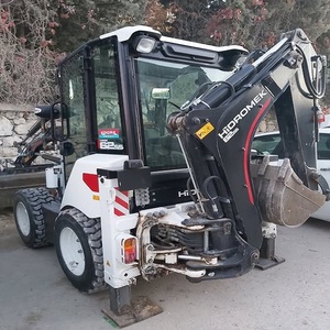Chargeuse-pelleteuse et chargeuse compacte sur chenilles HYDROMEK 62 SS avec moteur Euro5/EPA, haute efficacité opérationnelle - Product Image 2
