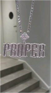 จี้เพชรโมอิสซาไนต์แบบฮิปฮอปสั่งทำพิเศษ สี D ระดับ VVS พร้อมสร้อยคอประดับเพชรแบบ Iced Out ตัวอักษรชื่อหรืออักษรย่อ - Product Image 3