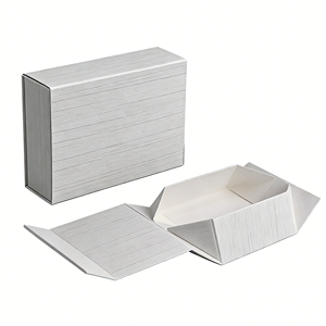 Caja de Regalo Magnética Plegable de Lujo con Logotipo Personalizado, Papel Blanco Sólido, Laminado Mate, Grabado en Relieve y Recubrimiento UV - Product Image 3