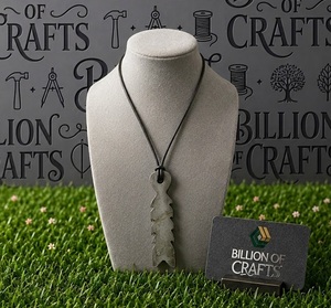 Collar Rústico Nórdico con Diseño de Animales Grabado a Mano en Hierro Forjado, Colgante de Inspiración Vikinga Hecho a Mano por un Herrerín, Estilo Medieval - Product Image 5