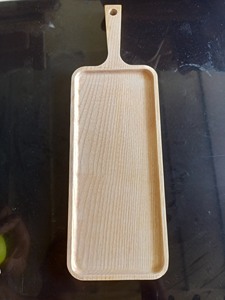 เขียงไม้กระถินณรงค์แบบใช้แล้วทิ้ง รูปทรงไม่สม่ำเสมอ หนา 1.5 ซม. ใช้กับเครื่องล้างจานได้ เหมาะสำหรับชีส ขนมปัง หรือของตกแต่ง จากเวียดนาม ปี 2026 - Product Image 3