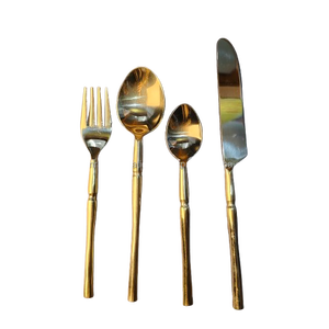 Ensemble de couverts en acier inoxydable minimaliste et élégant, finition or PVD, 4 pièces, couteau, fourchette et cuillère, vaisselle de luxe pour les dîners raffinés - Product Image 1