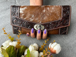 Portefeuille sculpté usiné à la main pochette coque de téléphone portefeuille élégant en fourrure de vachette multi-usages portefeuilles en cuir occidental - Product Image 3