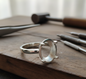 Anillo de Plata de Ley 925 Sólida de 8mm con Baño de Oro de 18K y Engaste de Puntas, Base para Bisutería, para Mujer, Venta al por Mayor para Fabricantes de Joyería - Product Image 3