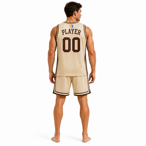 Uniforme de baloncesto transpirable diseñado para brindar comodidad ligera y movimiento flexible durante el entrenamiento activo, la práctica y el juego. - Product Image 3