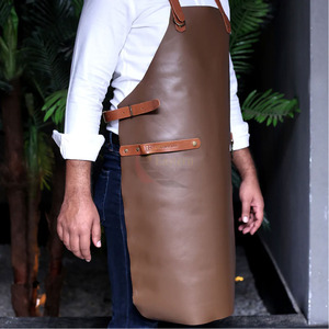 Delantal de cuero para soldar con mangas, chaqueta de cuero resistente al fuego/soldadura, pantalón y zapatos de soldadura. - Product Image 4
