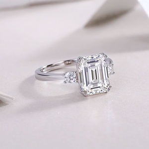 Anillo de Compromiso de Diamante Cultivado en Laboratorio con Corte Esmeralda para Mujer, Certificado IGI, Plata 925, Regalo de Lujo para Aniversario de Bodas - Product Image 3