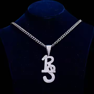 Collar con Colgante de Letra Personalizado Vintel VE129 de Plata 925 con Moissanita, Estilo Iced Out, Joyería Hip Hop Unisex para Fiesta - Product Image 1