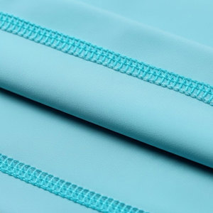 Rash Guard para Fitness, Ajuste Ceñido, Tela Elástica, Diseño Profesional, Perfecto para Entrenamiento, Gimnasio y Deportes - Product Image 5