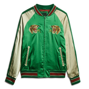 Chaqueta Sukajan de Alta Calidad, Diseño Bordado en la Parte Delantera, Transpirable, Ecológica, Ligera y Cómoda - Product Image 1