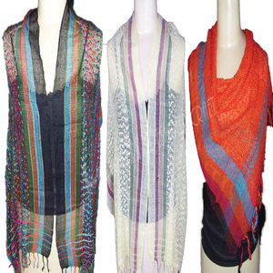 Écharpe de mode pour femme tricotée sur mesure à la main, design d'écharpe tissée à la main, Stoles et écharpes pour femme - Product Image 4