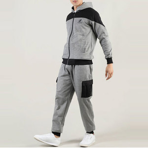 Ensemble de survêtement décontracté pour homme respirant à capuche avec motif uni pour les sports et l'entraînement en plein air au printemps, qualité supérieure - Product Image 4