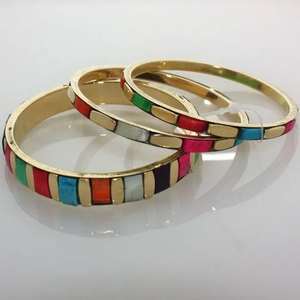 Nouveauté : Bracelets géométriques en résine et laiton de style indien pour femmes et enfants - Product Image 1